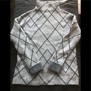Christian Siriano Light Gray Diamond Pattern Turtleneck Sweater